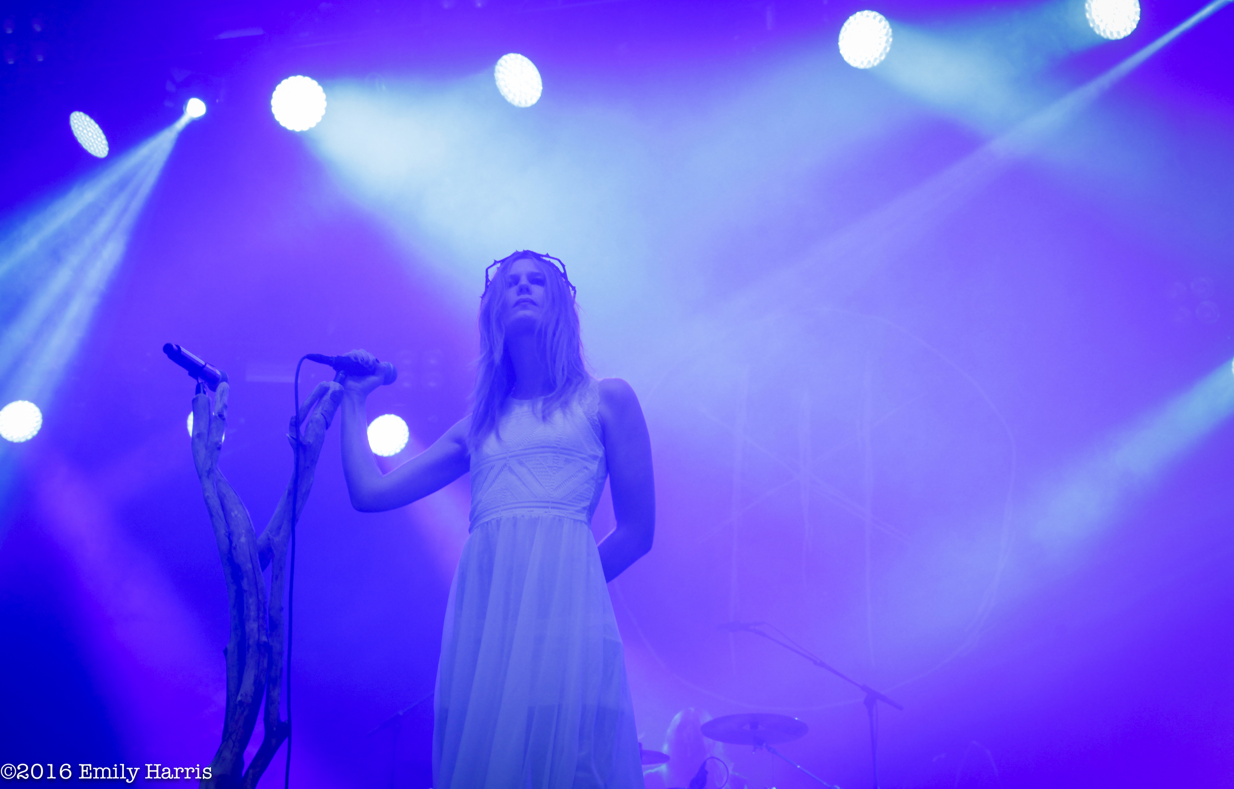 Myrkur-1-4.jpg