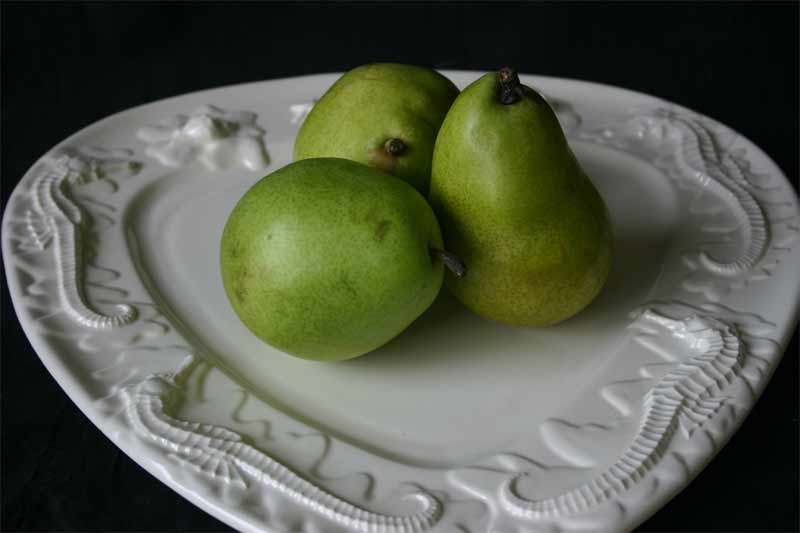 Seahorse & Starfish Platter with three pears