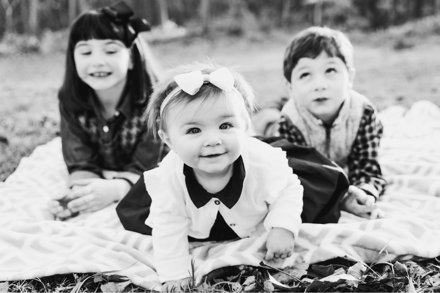 Family Children Christmas Portraits Allaire State Park Farmingdale New Jersey