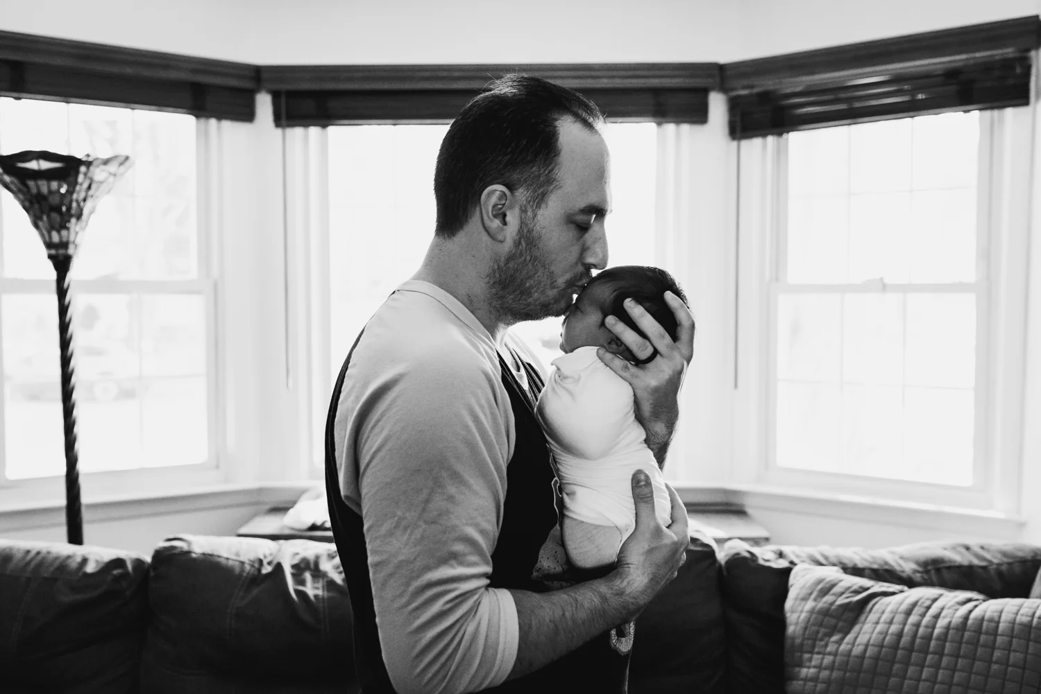 In-Home lifestyle newborn portrait photography session middlesex county new jersey