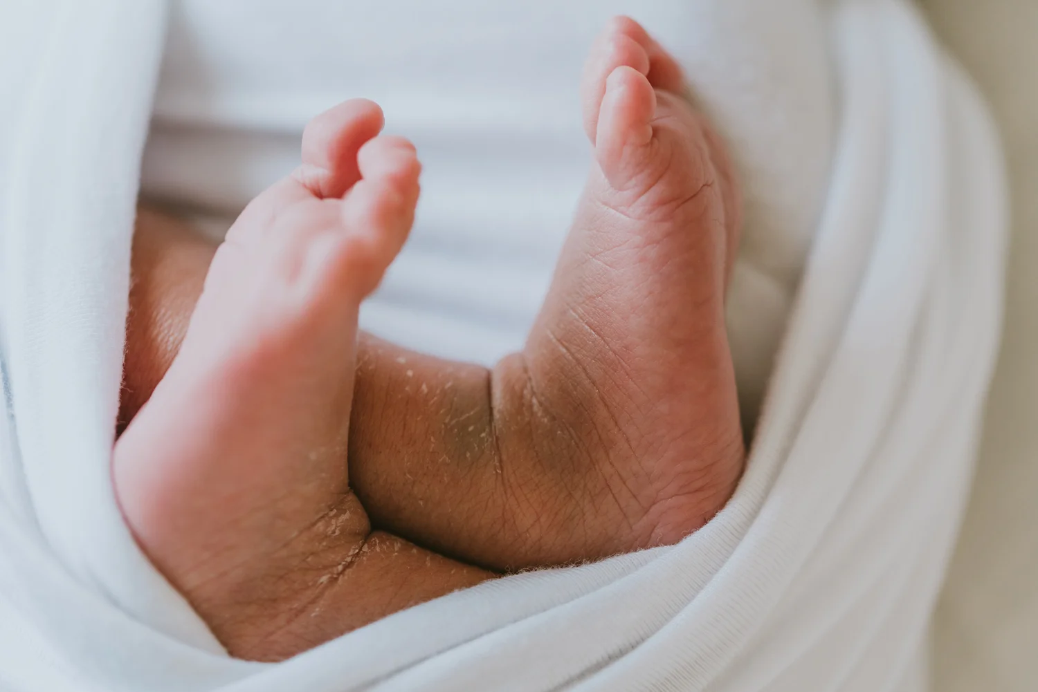 In-Home Lifestyle Newborn Photography Session. Middlesex County New Jersey