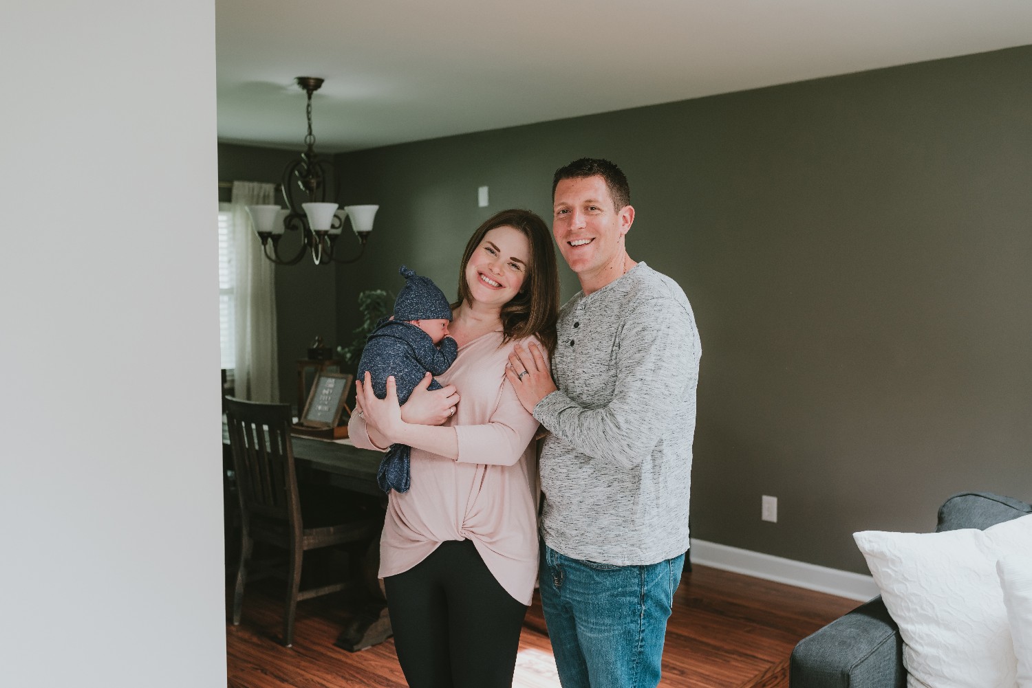 Family-In-Home-Portrait-Mercer-County