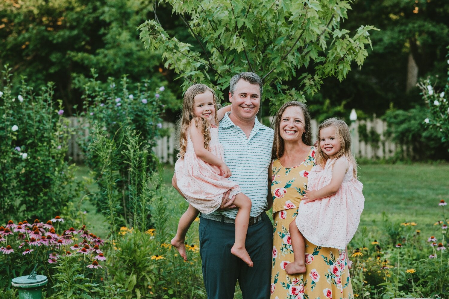 Family-Of-Four-Portrait