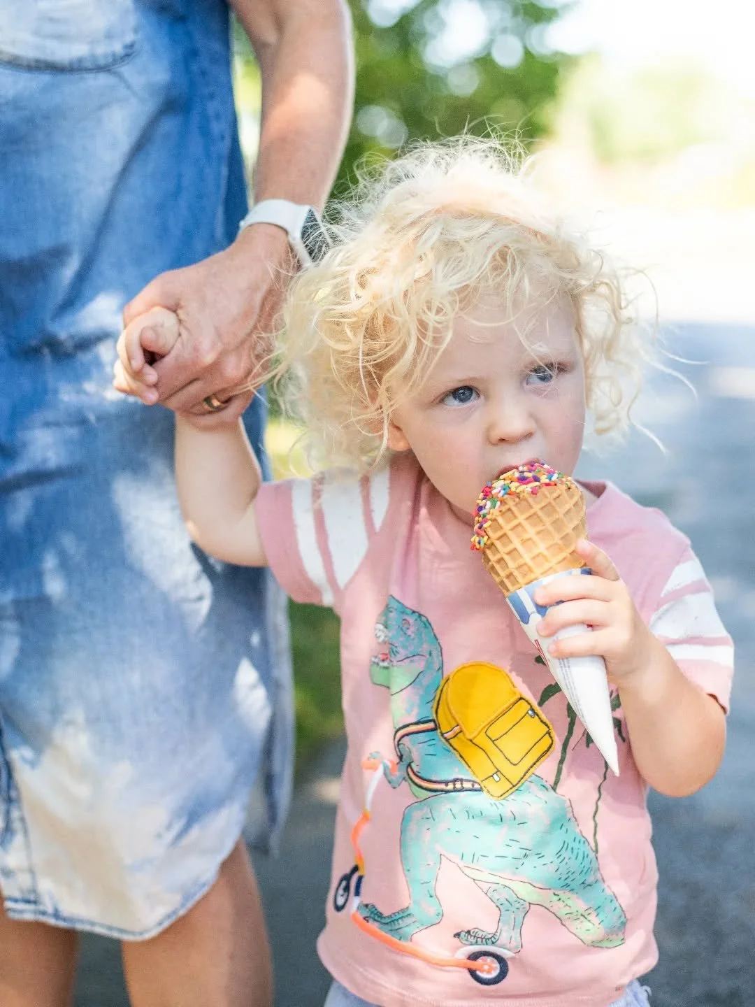 Ice cream is usually the reward after the photo session but what if it was THE photo session?

Introducing The Memory Making Series- these experience-based family photography sessions are designed to capture the genuine joy, connection and fleeting m
