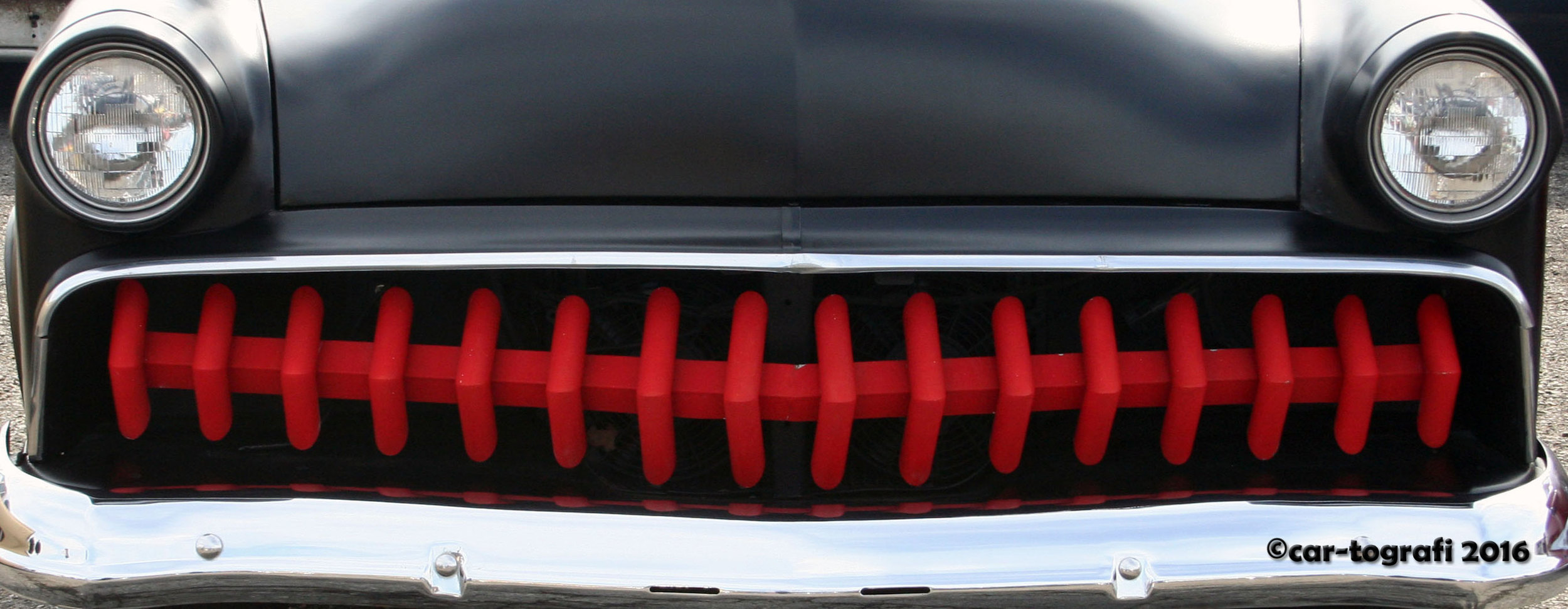 red-teeth-car-tografi.jpg