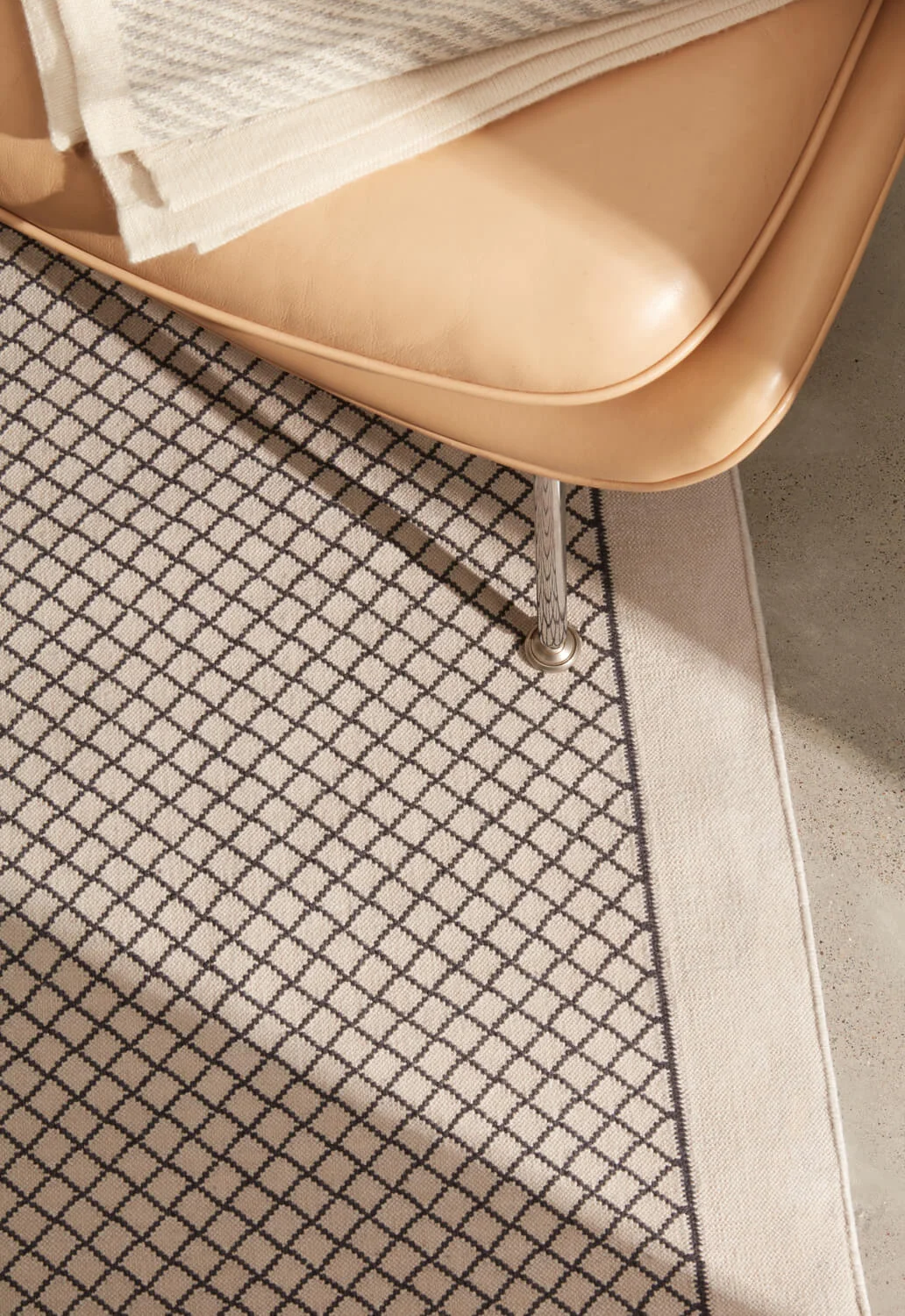 FELLS-ANDES-FISKE-RUG-LIFESTYLE-MERINO-MID-RES.jpg
