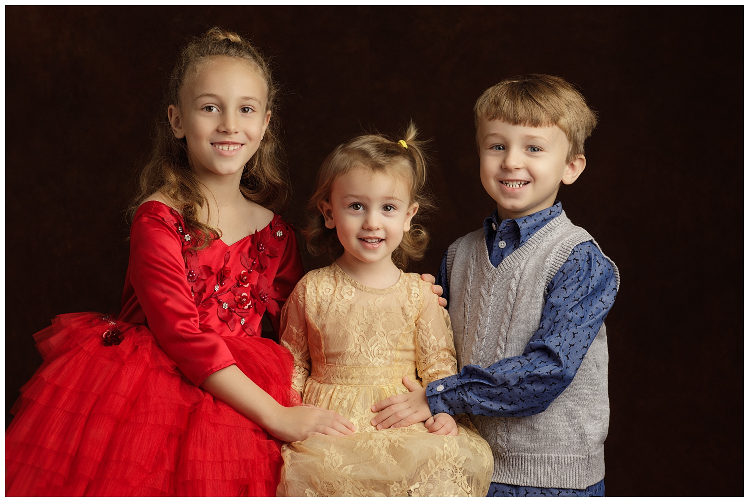 Sibling studio portrait in Charlestown, RI