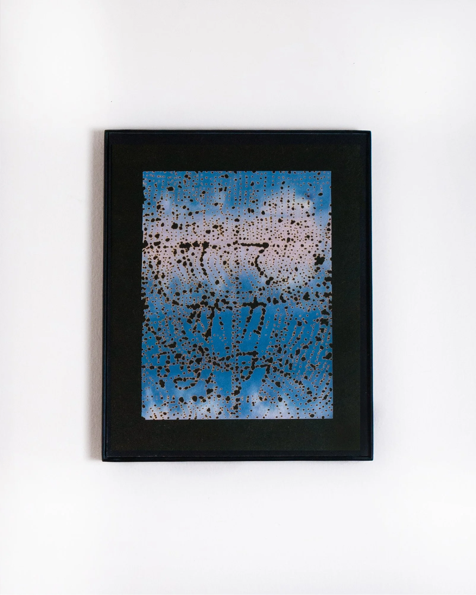 Tegami [手紙]
Letter

Incense on hand-dyed hanshi paper
8 in x 6 in 
2023

 Show Thumbnails 