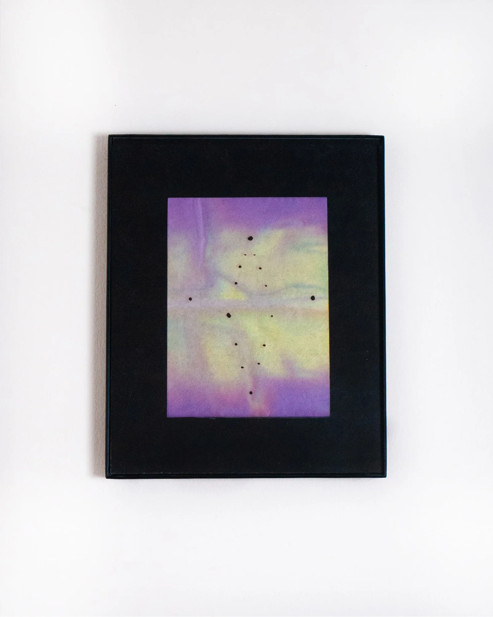 Ito [糸]
Thread

Incense on hand- dyed hanshi paper
6.5 in x 4.75 in
2024

 Show Thumbnails 