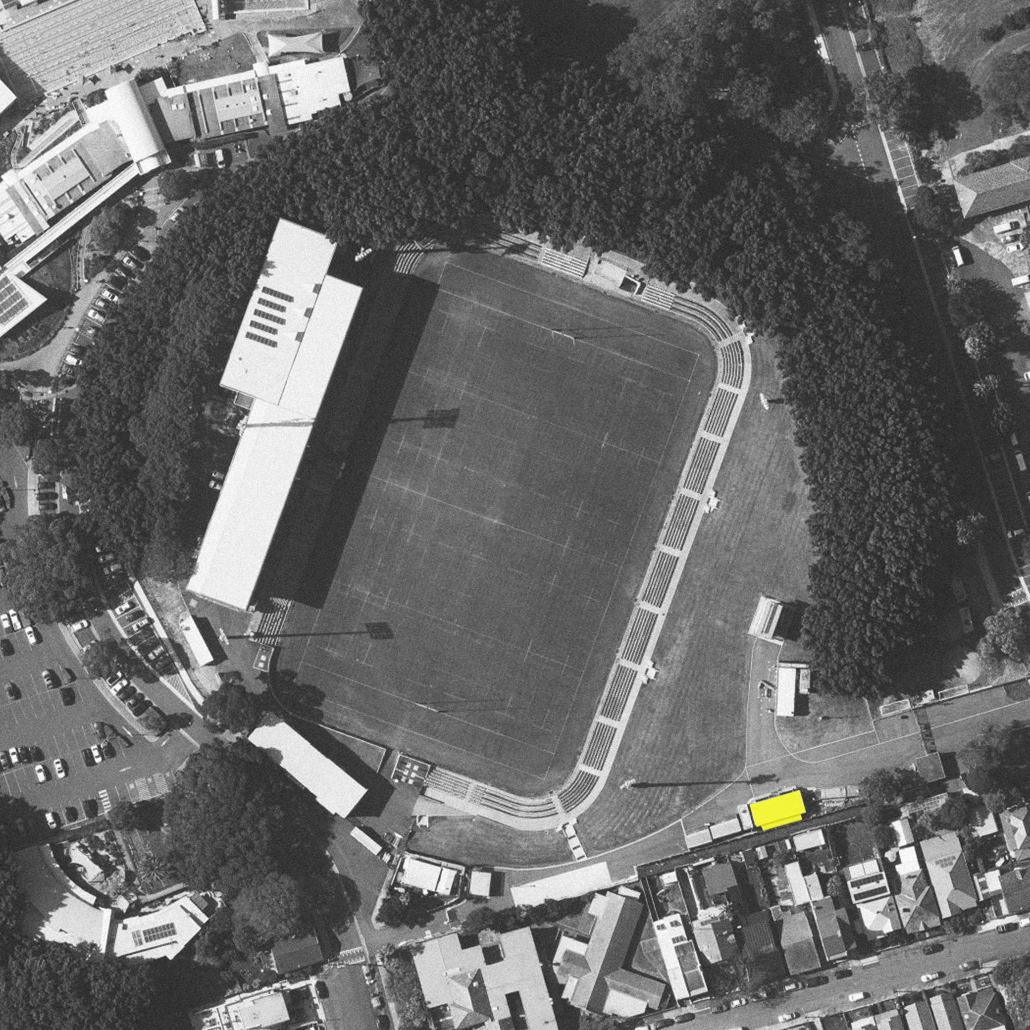 LEICHHARDT.OVAL.01.png