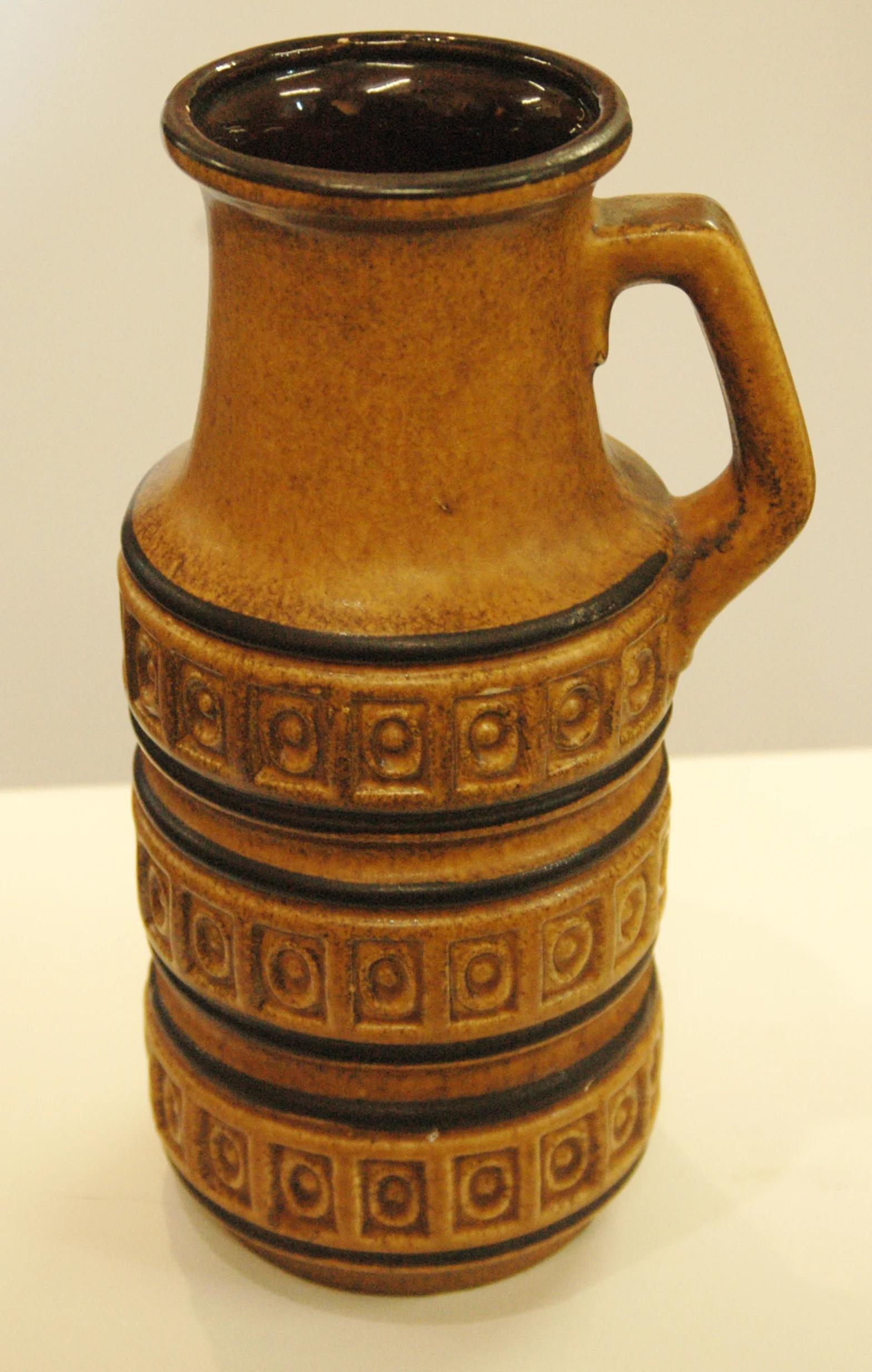 Brown Foligna jug.jpg