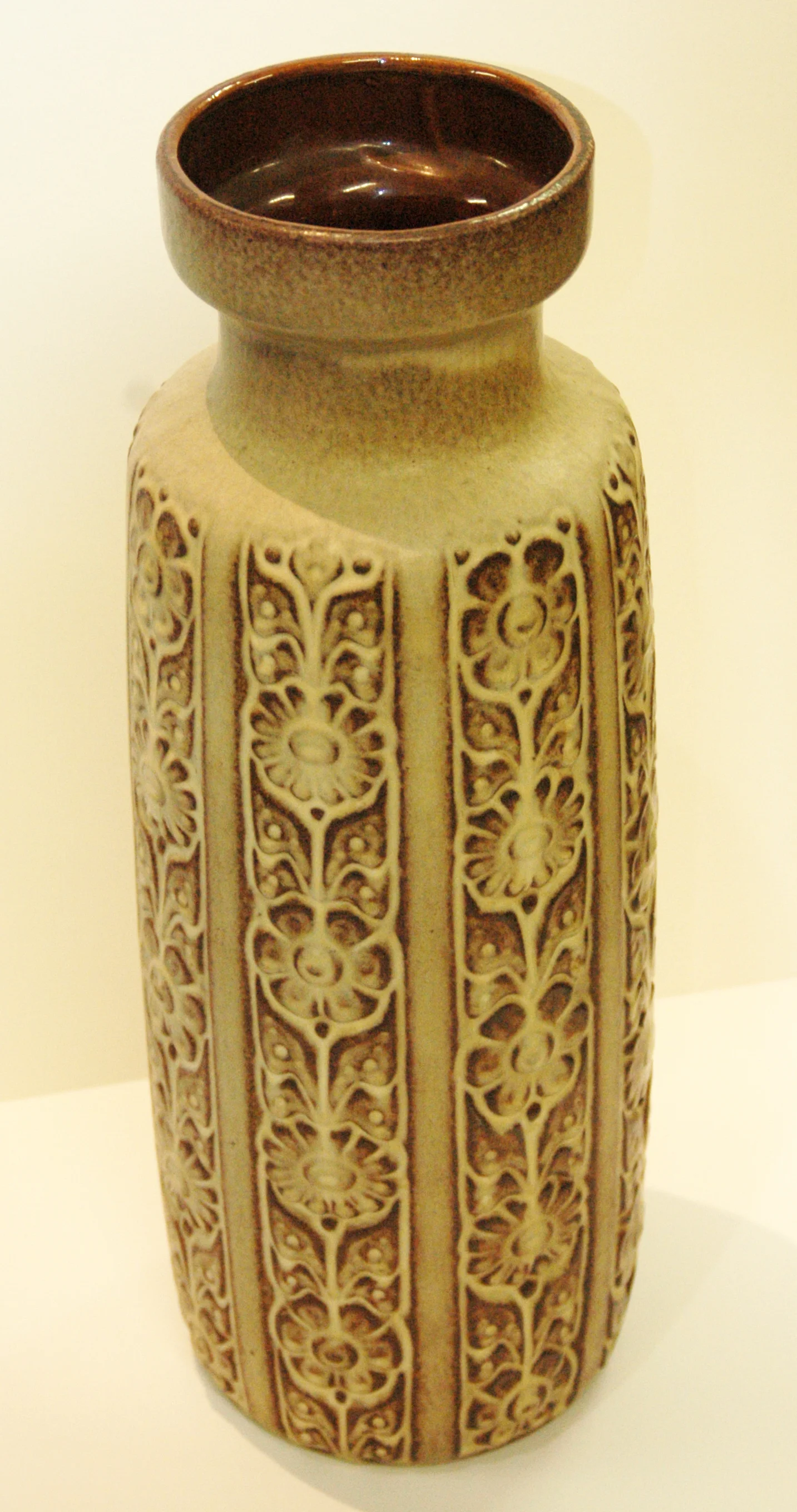 Mushroom vase.jpg