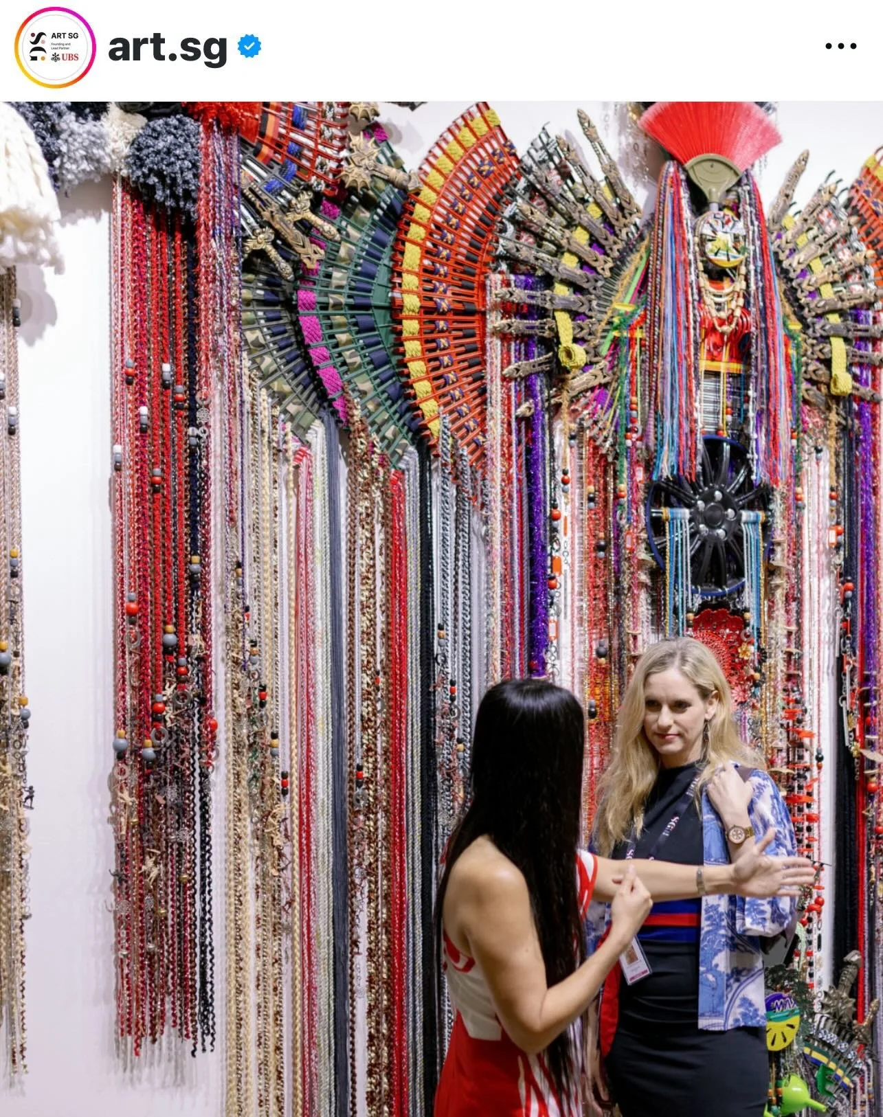 What a beautiful moment meeting Anne Samat. She shared some of her personal story with me, encouraging me as an artist myself. 2026 marks my first year showcasing my artwork @art.sg Anne&rsquo;s personal story,  of her early beginnings were hugely in