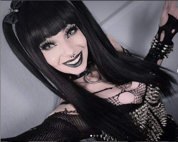 Cover photo: Jazz Marionette | IG: porcelainlolita