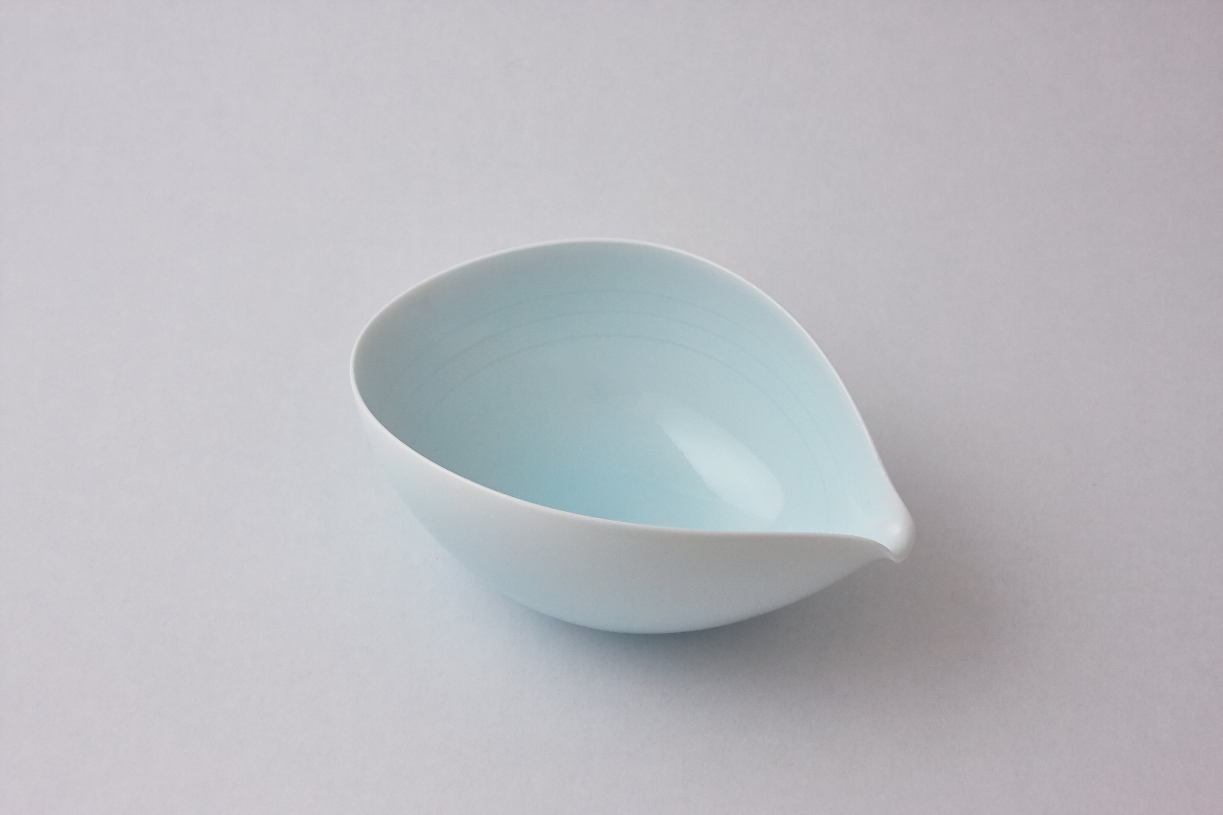 Light Blue Small Katakuchi by Kotaro Ikura