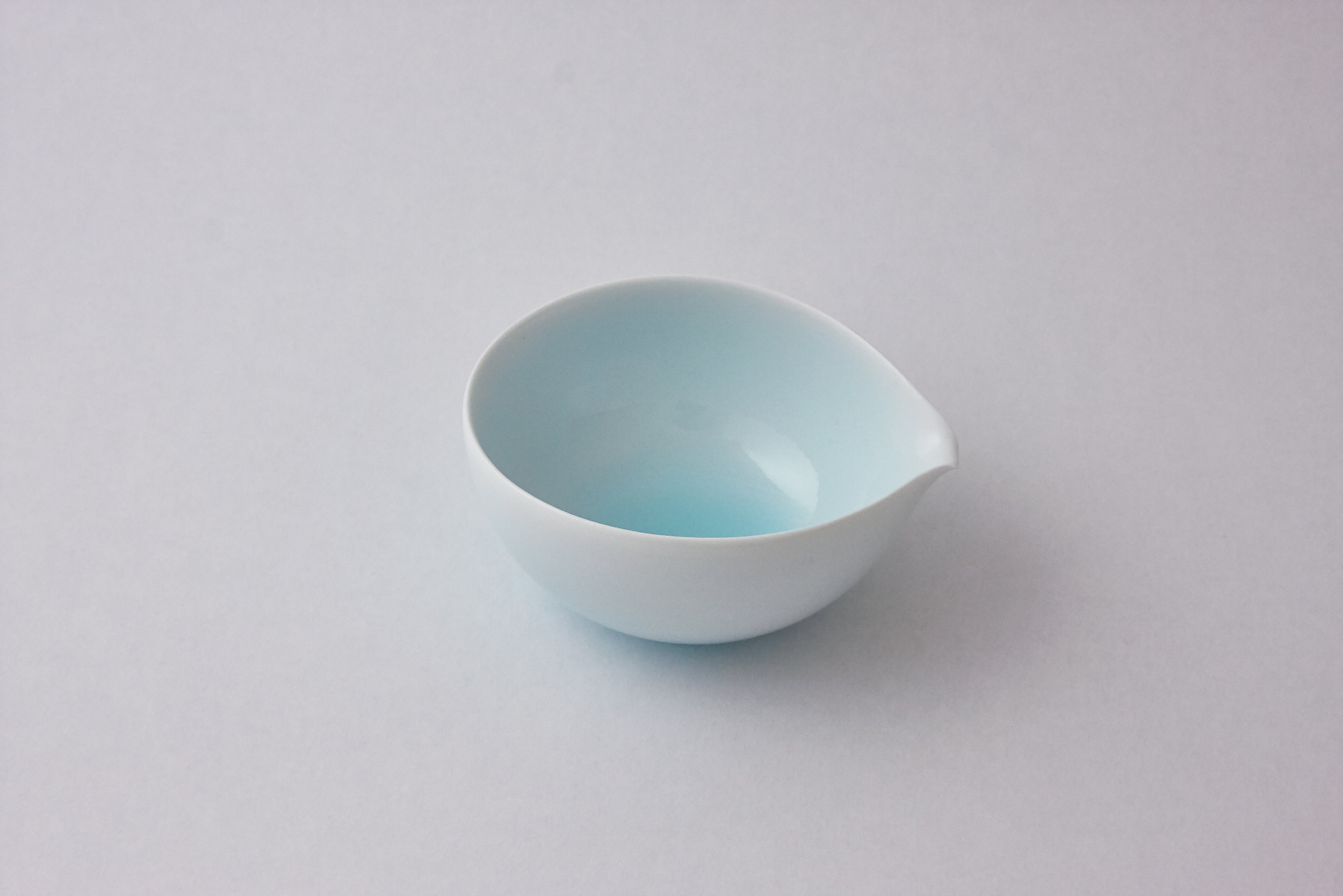 Light Blue Small Katakuchi by Kotaro Ikura