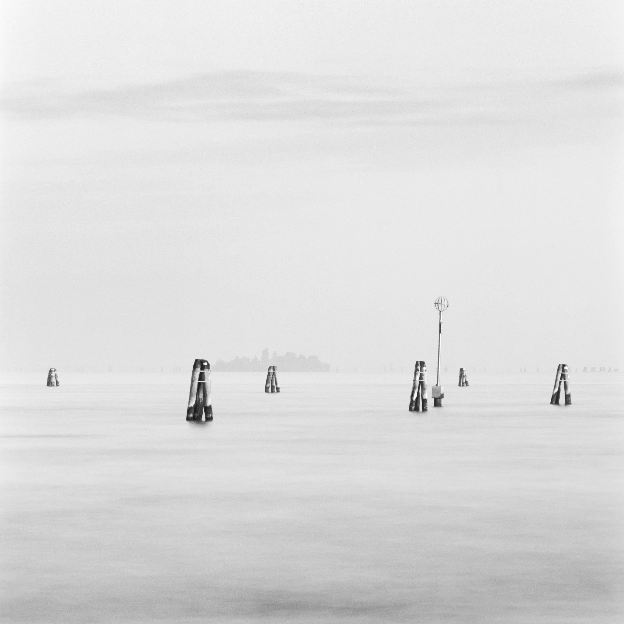 V25-03-sepia.jpg