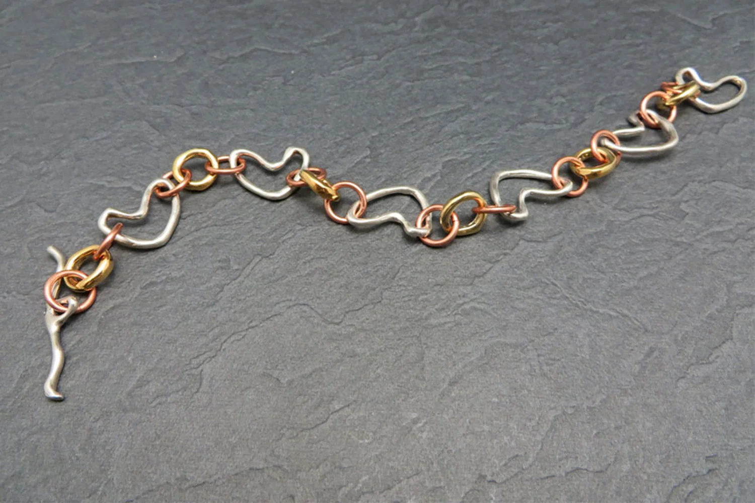 Heart-of-Three-Links-Bracelet-Custom-Jewelry-1.jpg