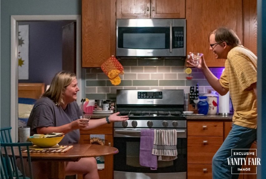 Teaser Trailer From Season 2 of HBO's Comedy Series SOMEBODY SOMEWHERE