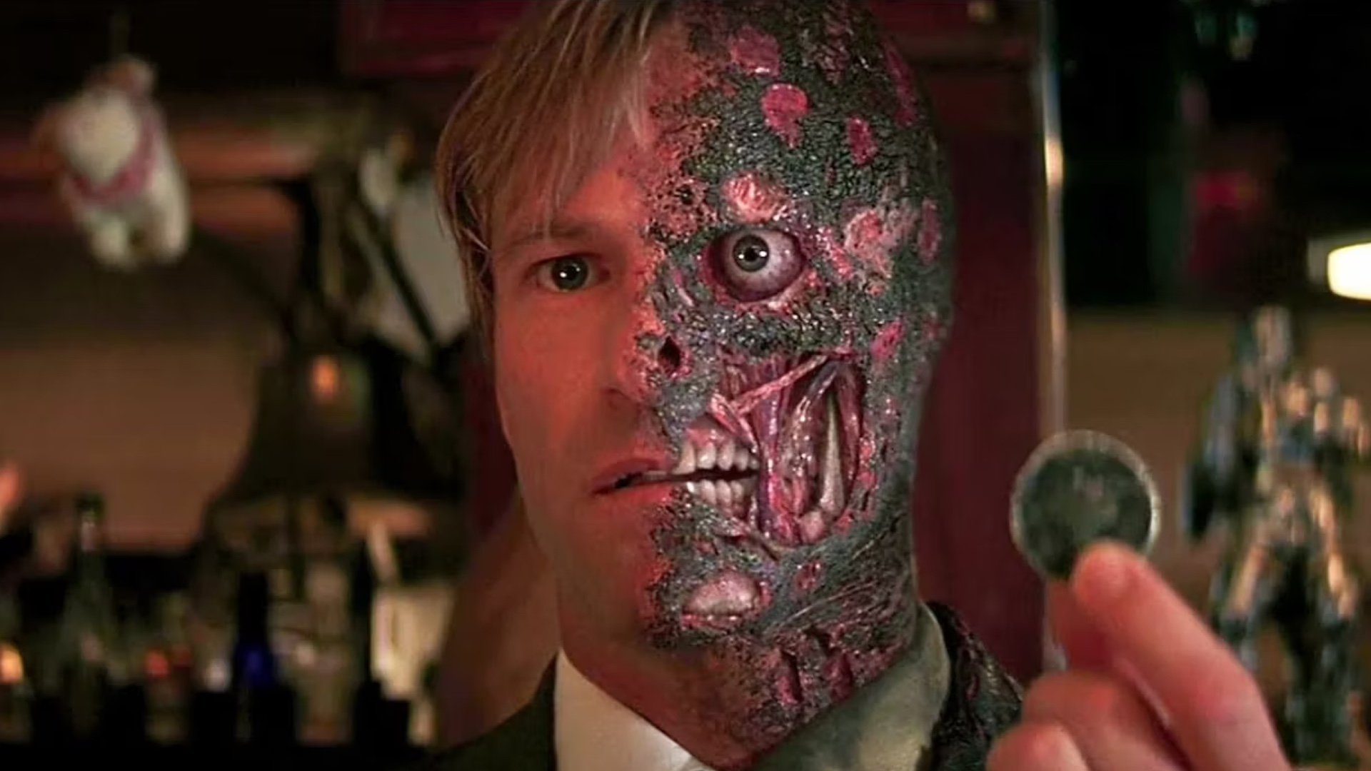 Aaron Eckhart talks about reading THE DARK KNIGHT script for the first time