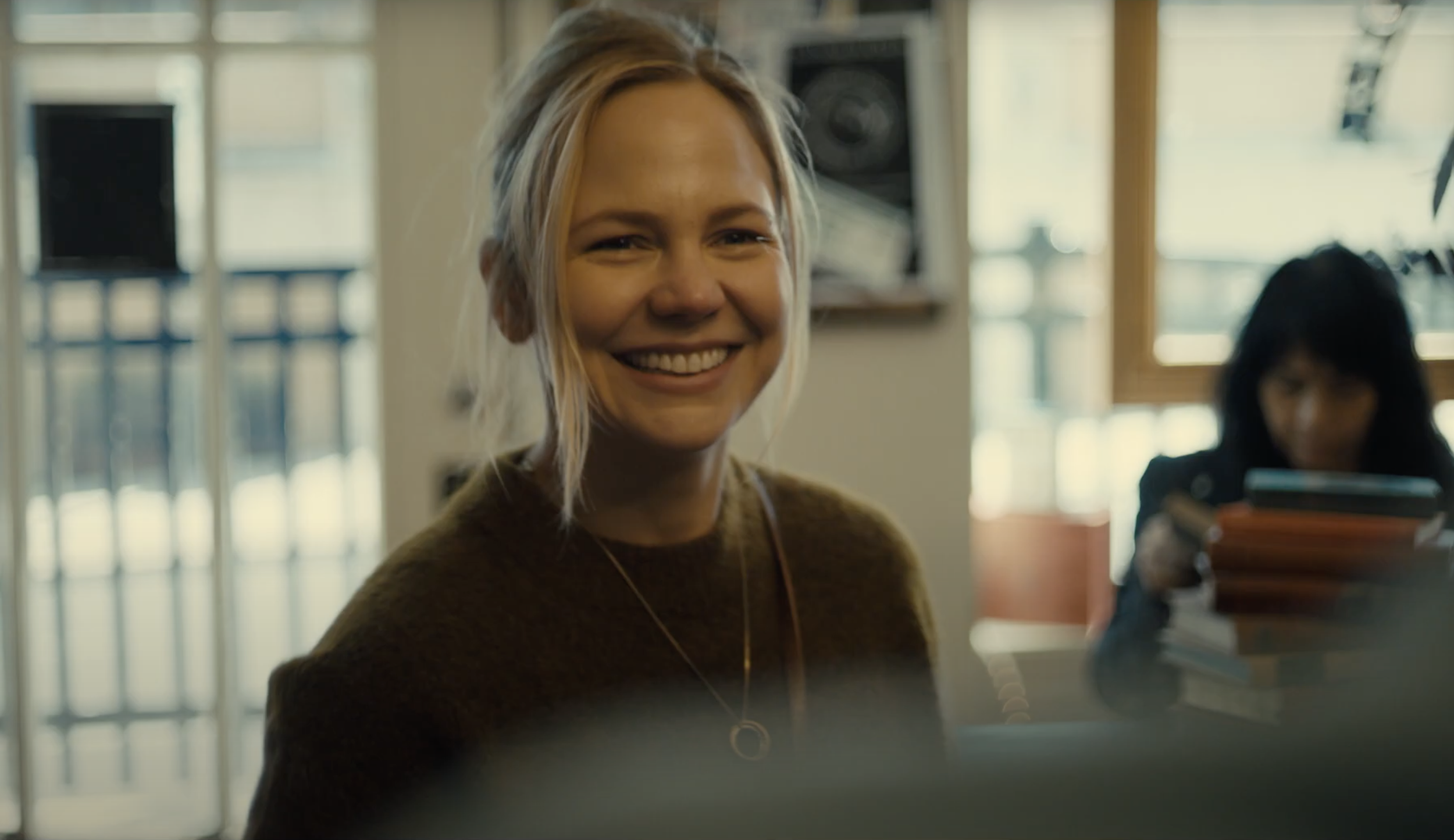 A woman finds two soul mates in THE SWEARING JAR trailer A woman finds two soul mates in THE SWEARING JAR trailer