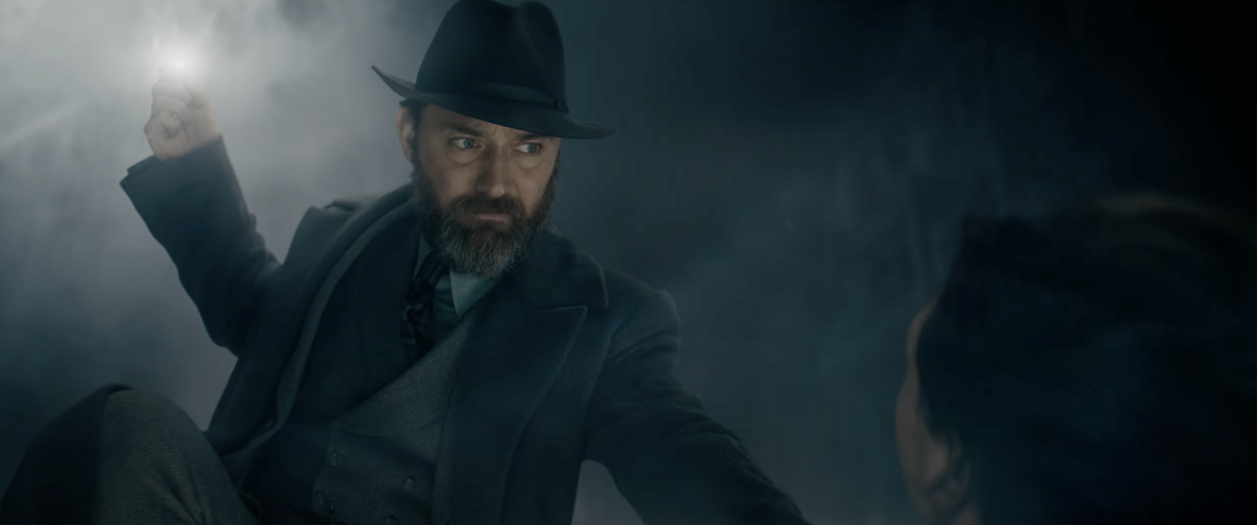 Epic New Trailer for FANTASTIC BEASTS THE SECRETS OF DUMBLEDORE Features Dumbledore and
