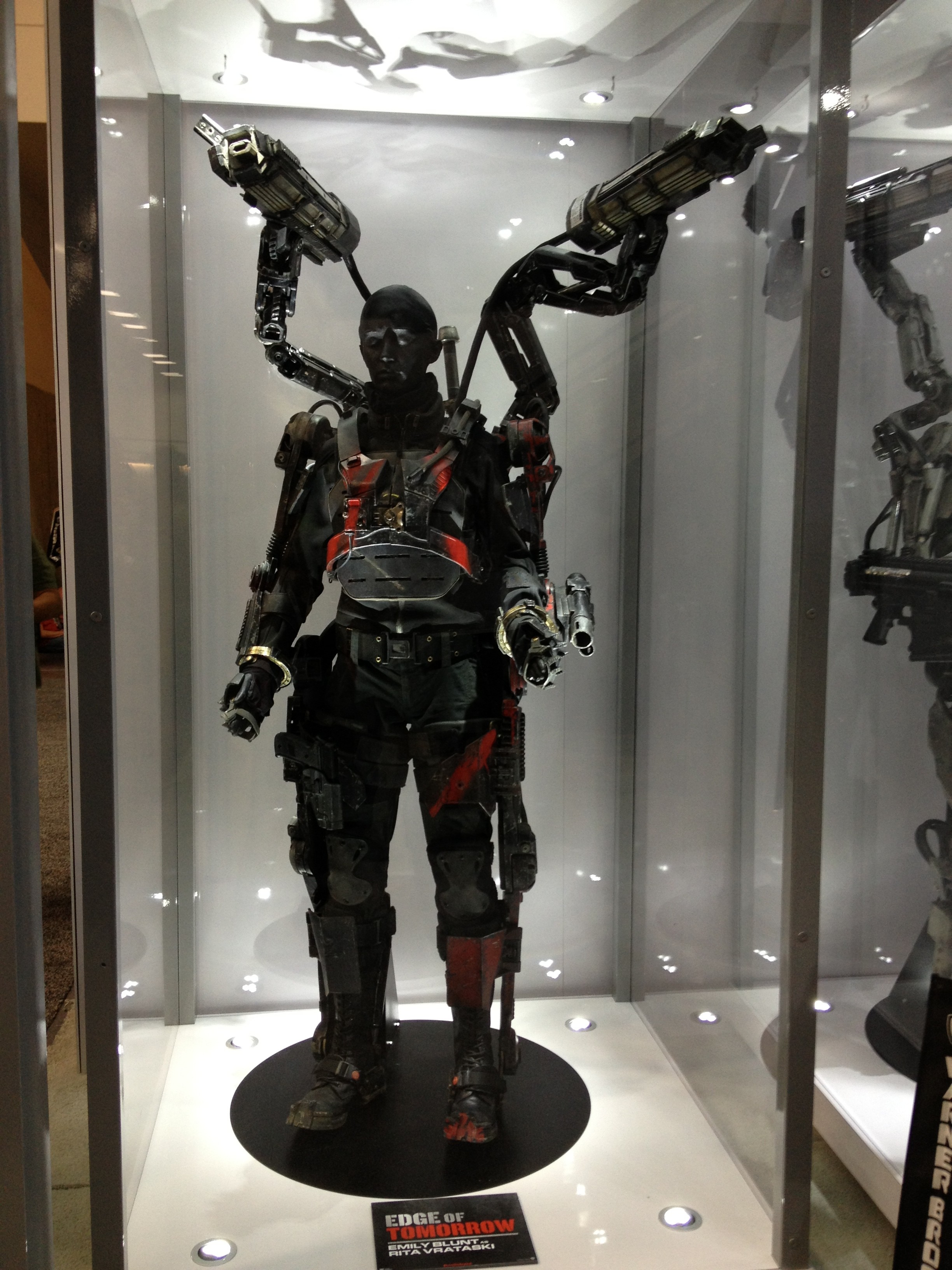 edge of tomorrow action figure