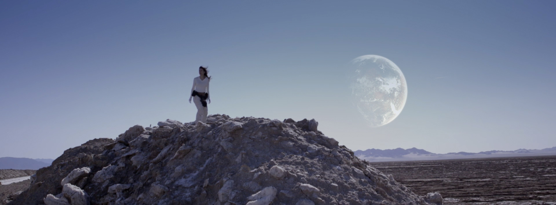 beautifully-shot-sci-fi-short-film-beyond-22.jpg