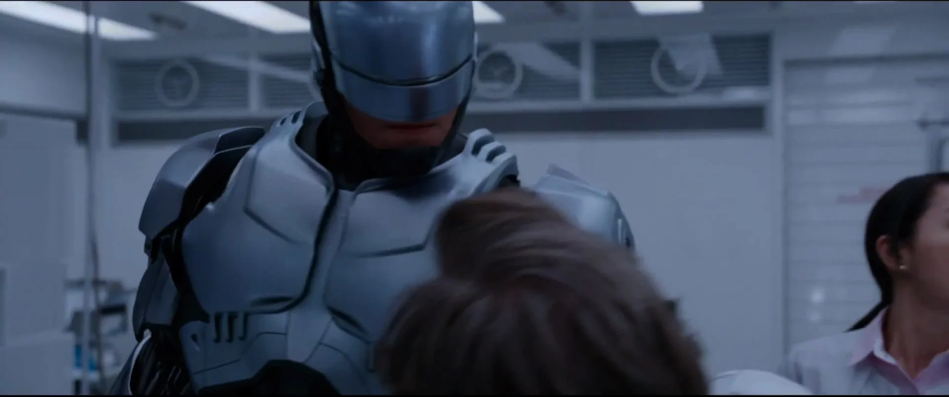 first-awesome-trailer-for-robocop-16.jpg