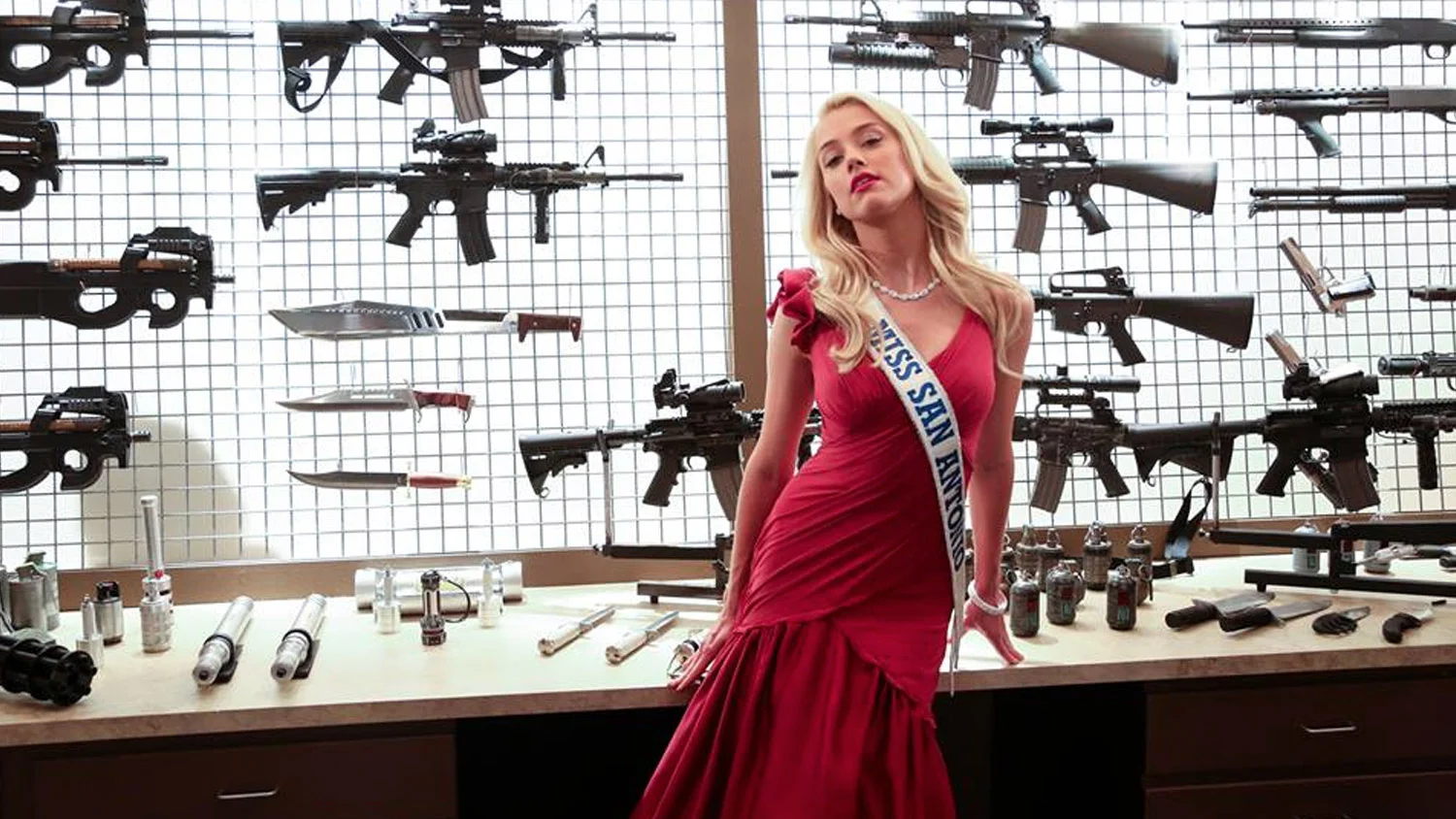 Two Clips from MACHETE KILLS with Amber Heard and Alexa Vega — GeekTyrant