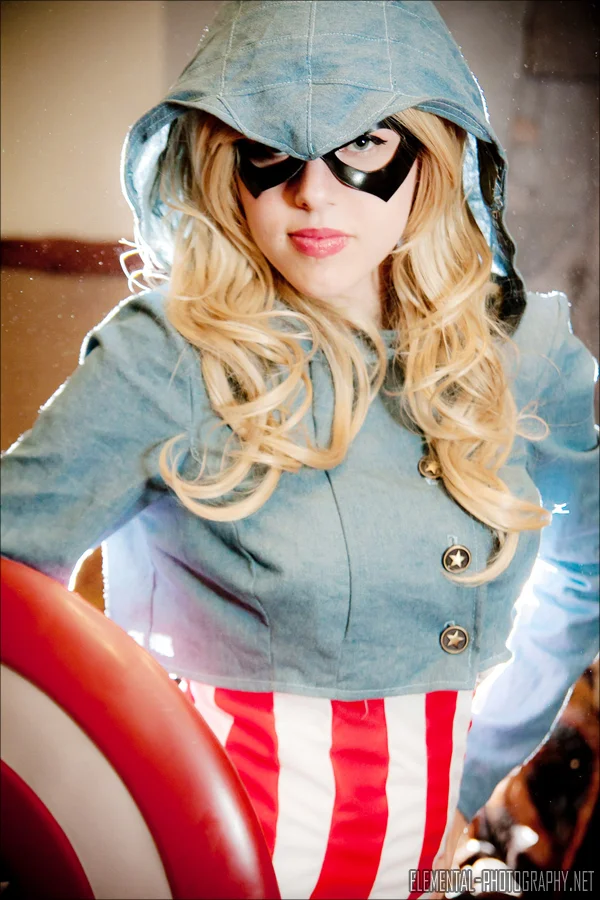 Courtoon is Captain America | Photo by Elemental-sight | Costume by Nsomniacartist