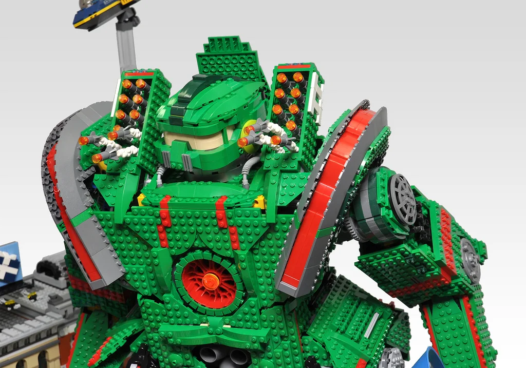 Pacific-Rim-Lego-3.jpg
