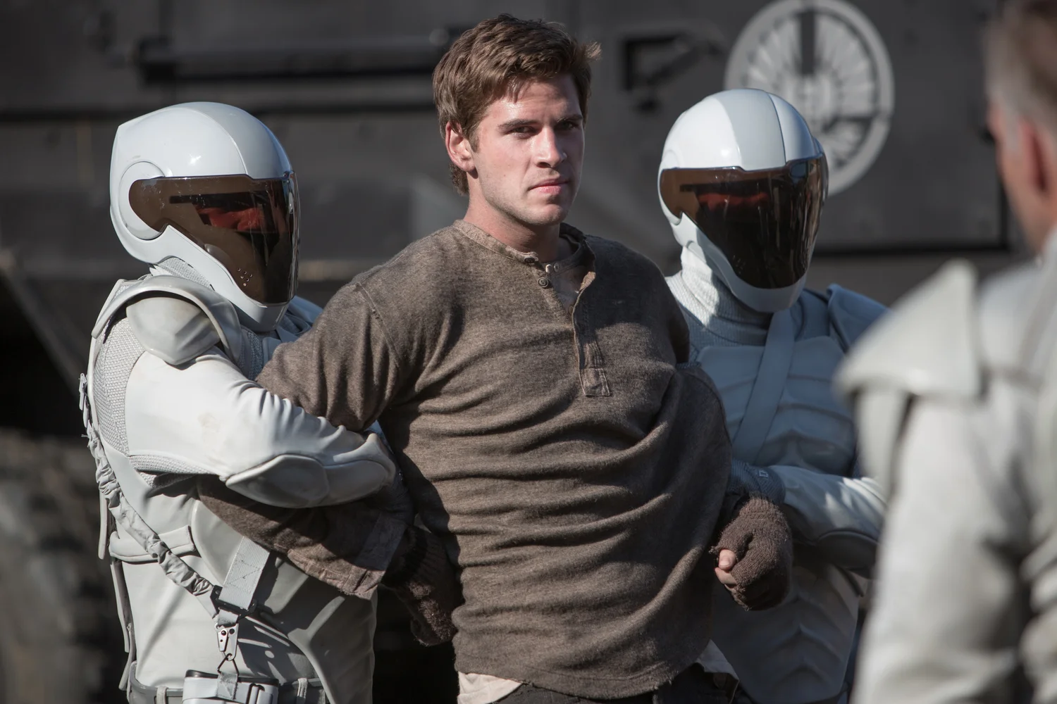 THE HUNGER GAMES: CATCHING FIRE - Behind the Scenes Footage — GeekTyrant