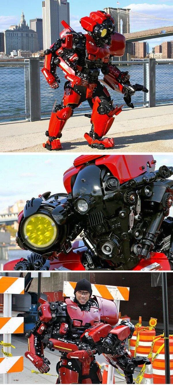 Glorious PACIFIC RIM Jaeger Cosplay — GeekTyrant