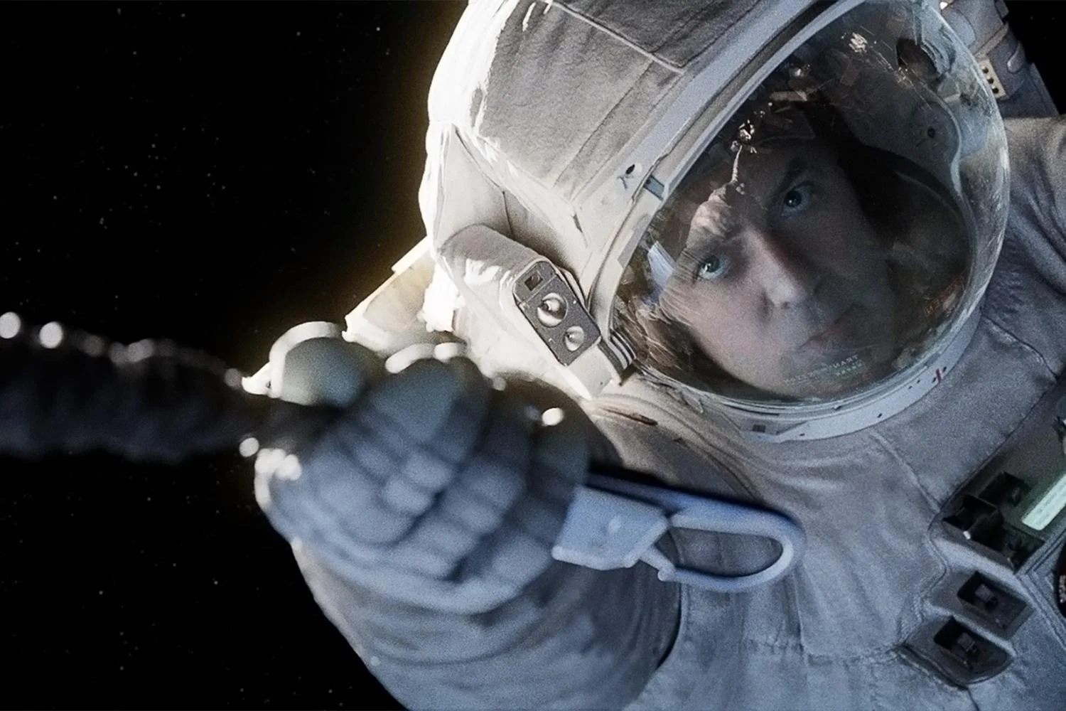 gravity-movie-review-george-clooney.jpg