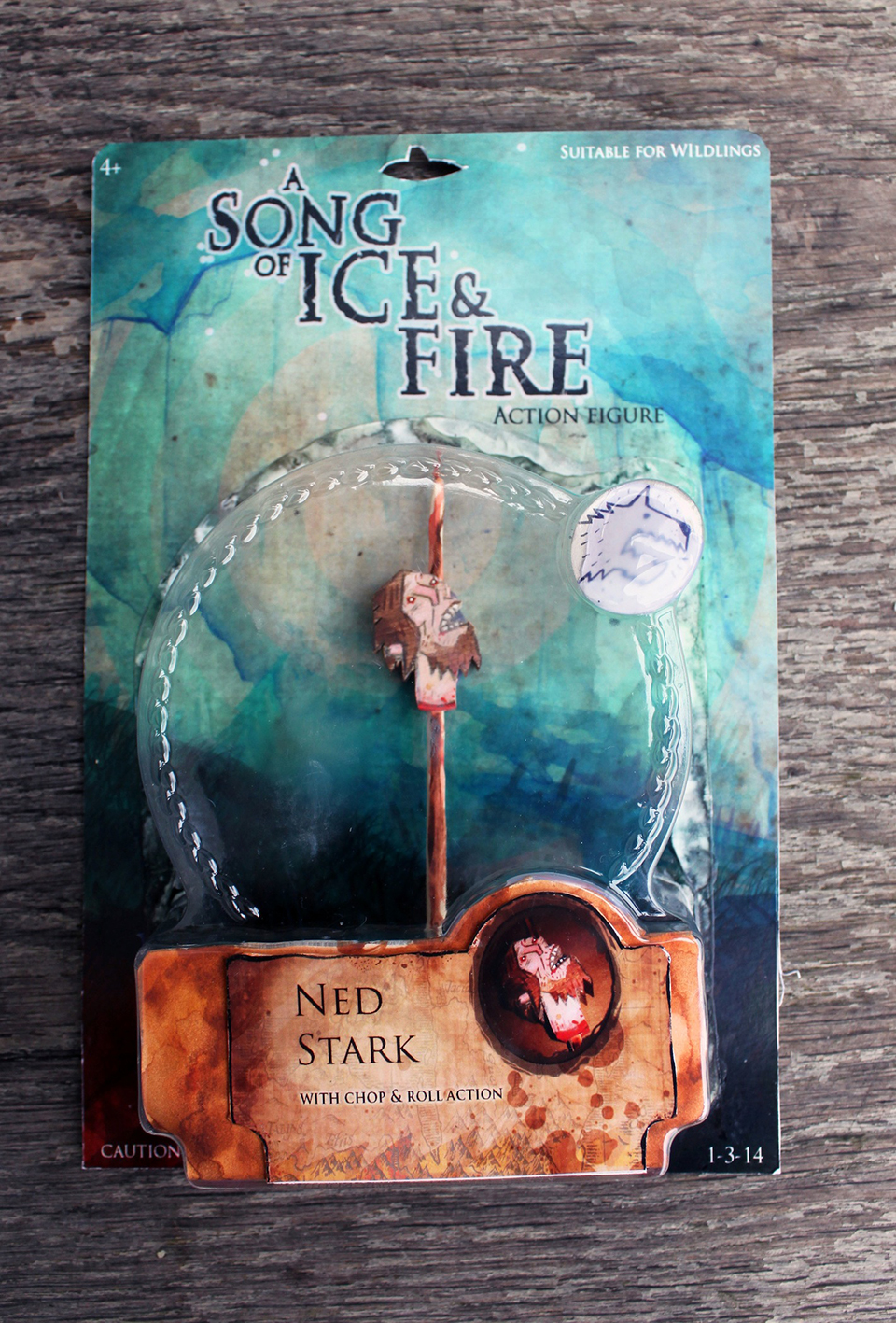 game_of_thrones_wooden_action_figures_9.jpg