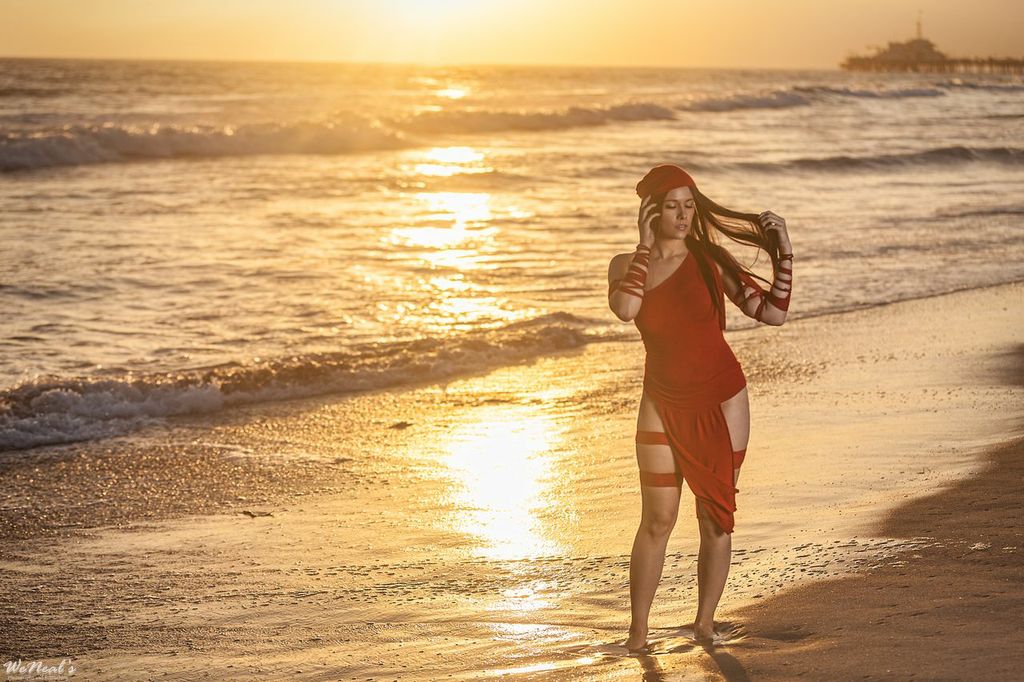 Silver Shade Cosplay is Elektra | Photo by: Torremitsu