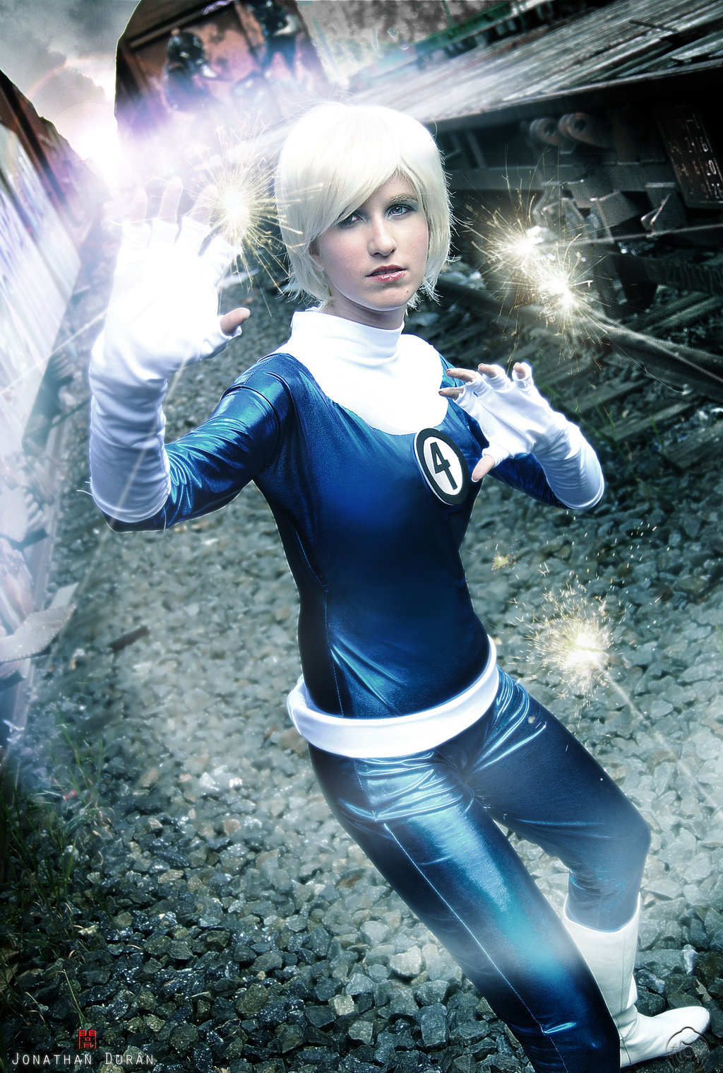 Laia Moon is Invisible Woman | Photo by: White Lemon and Jonathan Duran