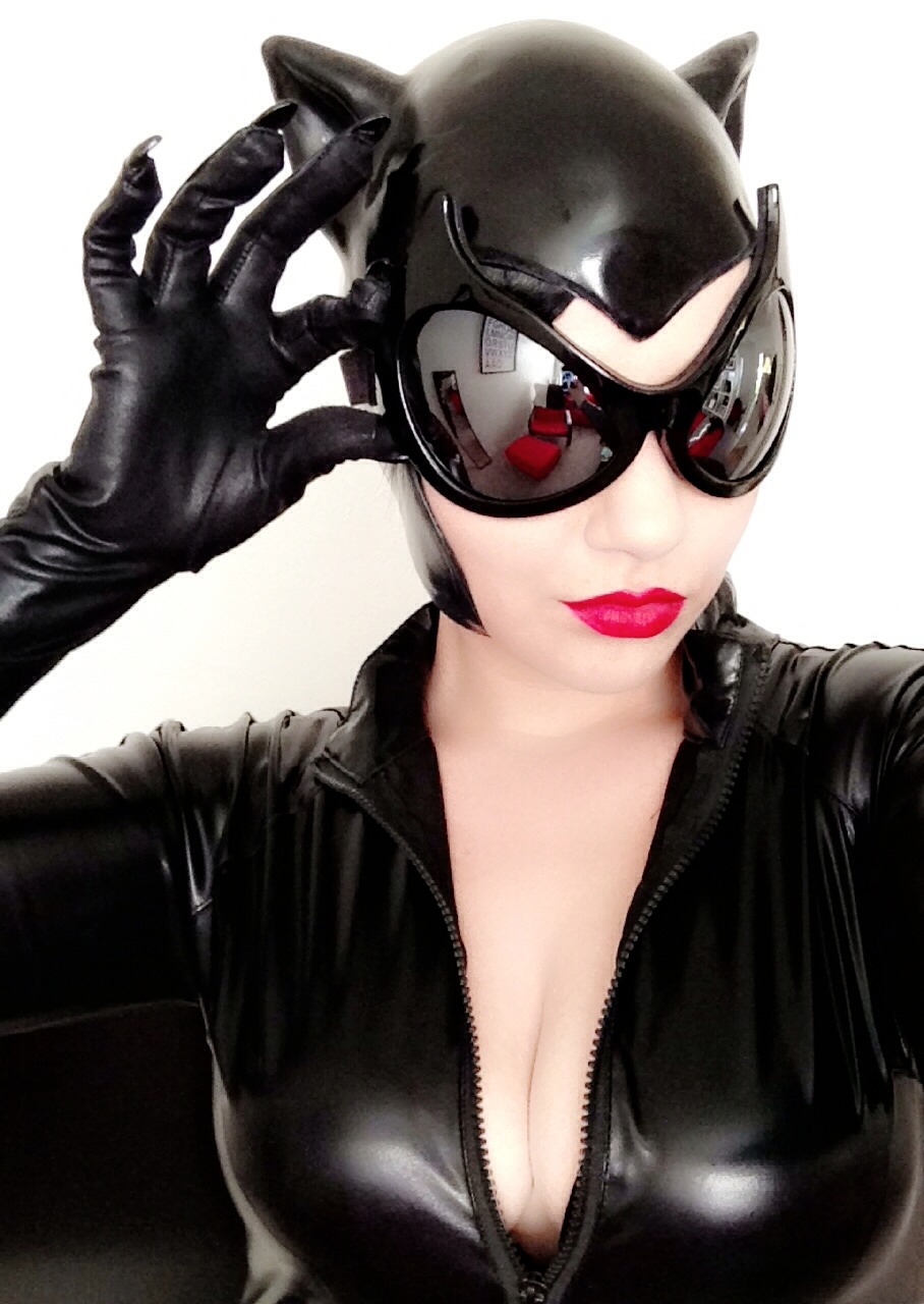   Kisstini  is Catwoman —&nbsp;Cowl by  Reevz FX &nbsp; 