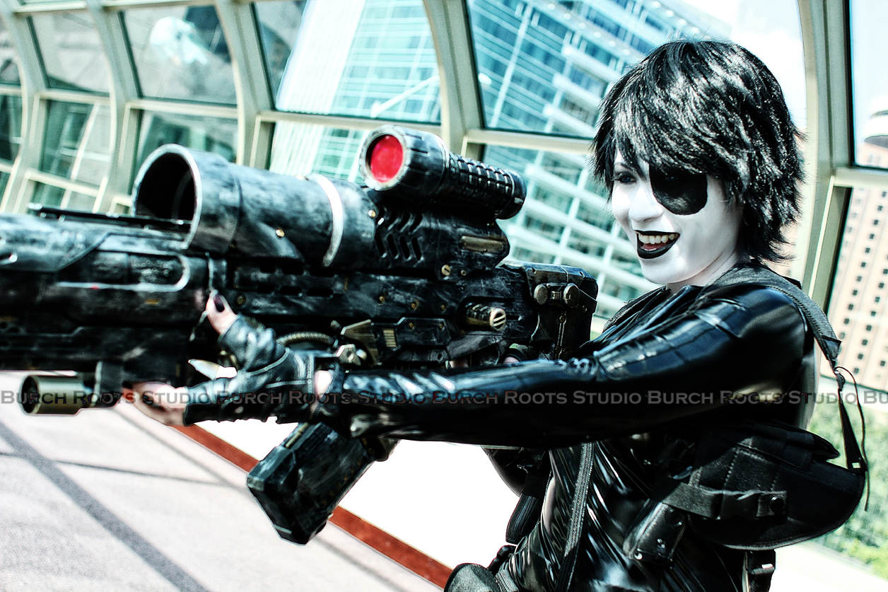 Evelynne Bell is Domino | Photo by: BurchRootsStudio