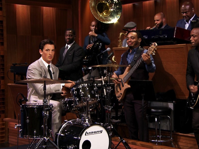 Miles watch. The roots Jimmy Fallon. Теллер барабан. Miles Teller. Bennett Matteo Band - Shake the roots (2022).