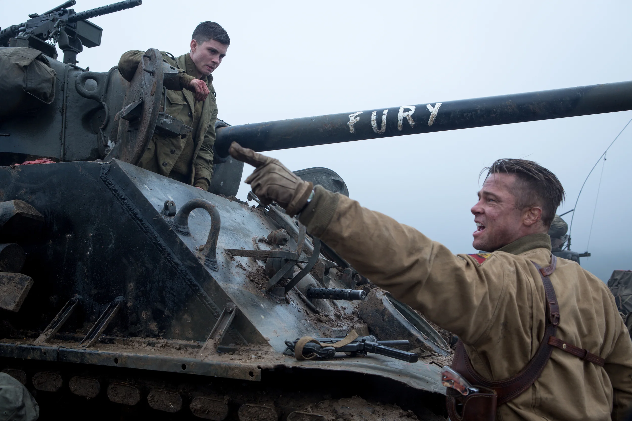 fury-brad-pitt-logan-lerman.jpg