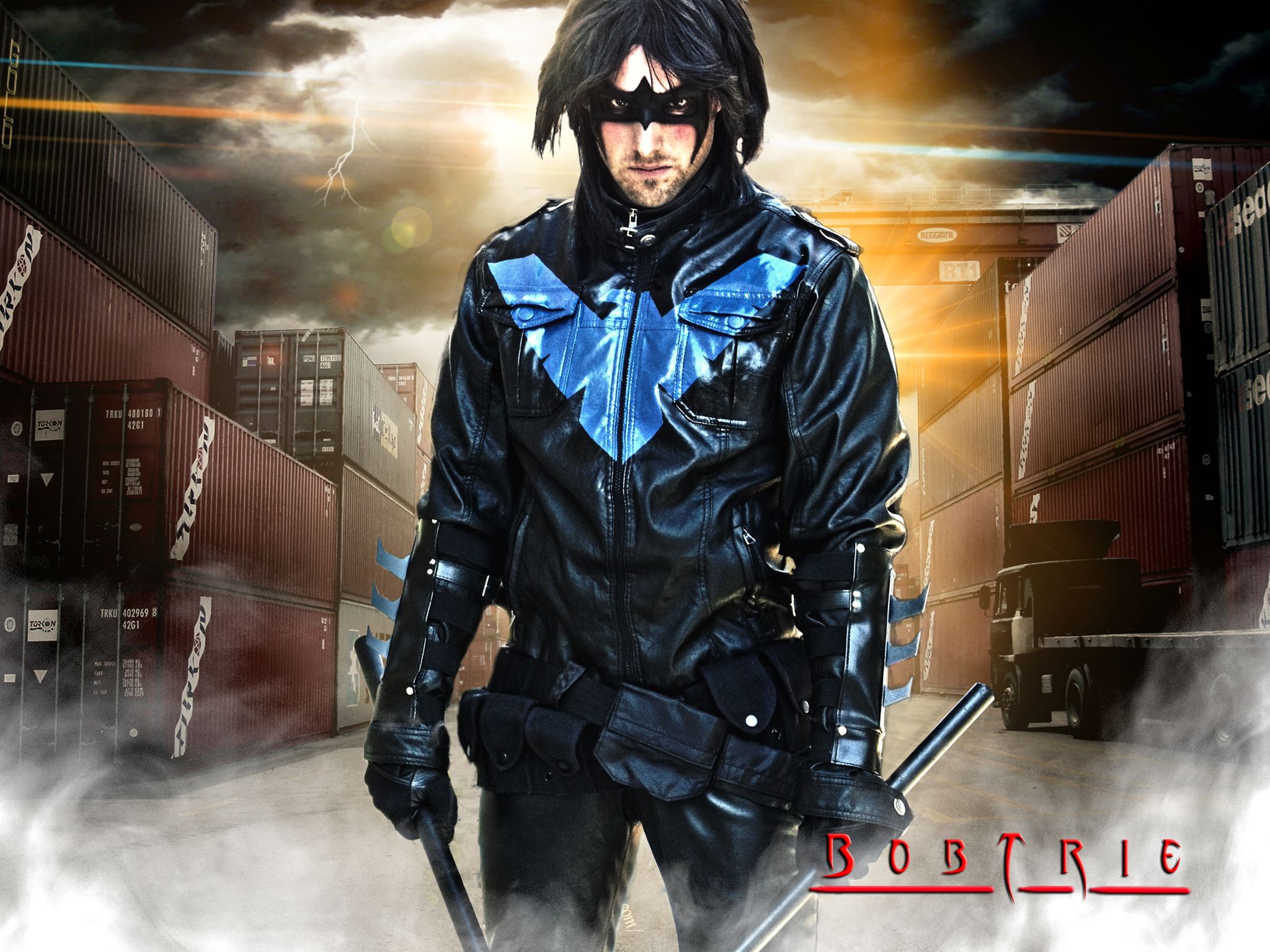 Emerald Vigilante is Nightwing | Photo edit by BobTrie