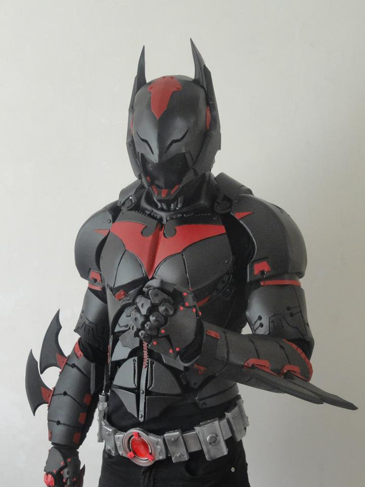 Awesome BATMAN BEYOND Cosplay Shows True Craftsmanship — GeekTyrant