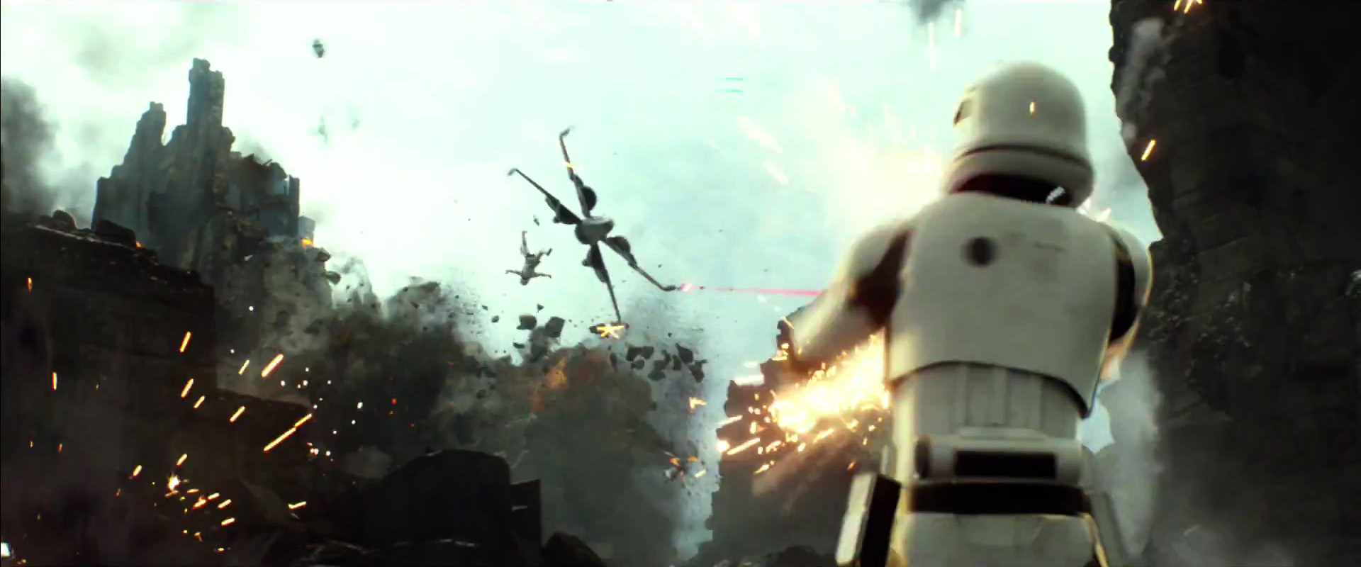 Star Wars  The Force Awakens Trailer (Official) 1 2753.jpg