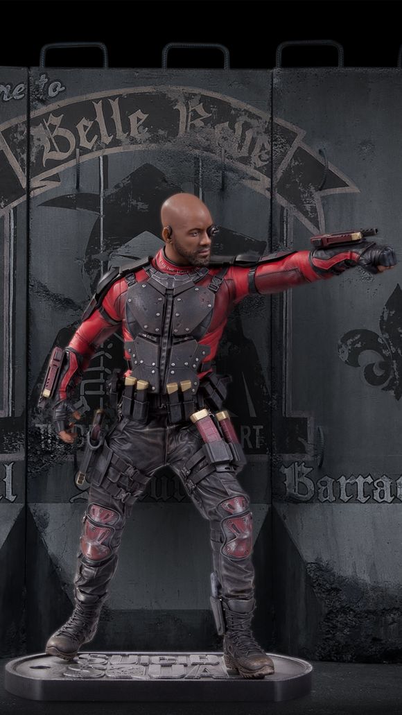 635890571725324396-SS-Deadshot-Statue-1.jpg