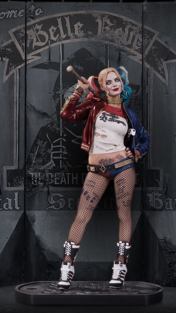 635890571726572436-SS-Harley-Quinn-Statue-1.jpg