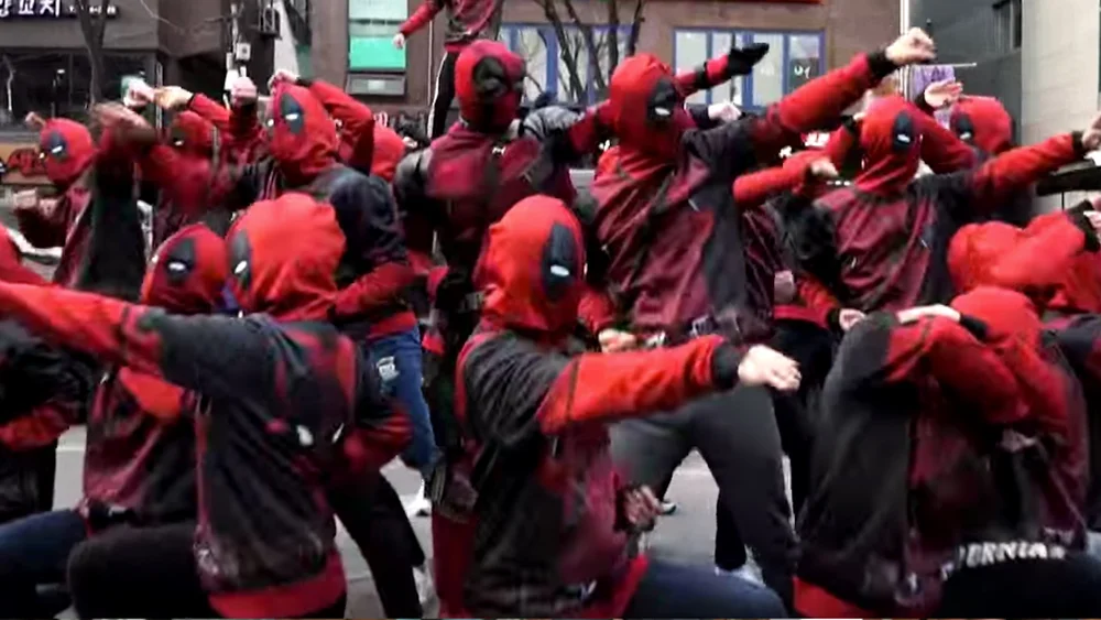 DEADPOOL Fever is Taking Over The World! Watch This Deadpool Flash Mob ...