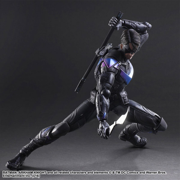 Play-Arts-Kai-Nightwing-4-600x600.jpg