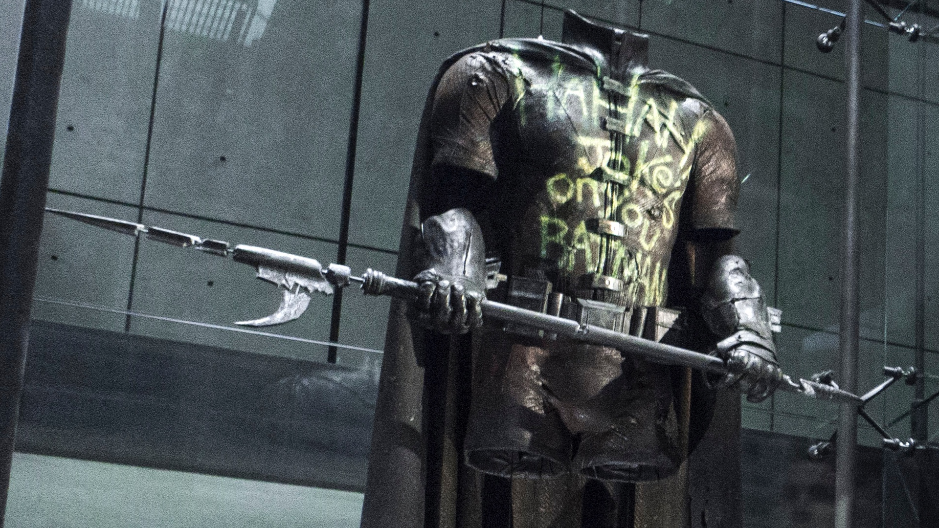 Dead Robin in BATMAN V SUPERMAN Confirmed To Be Jason Todd — GeekTyrant
